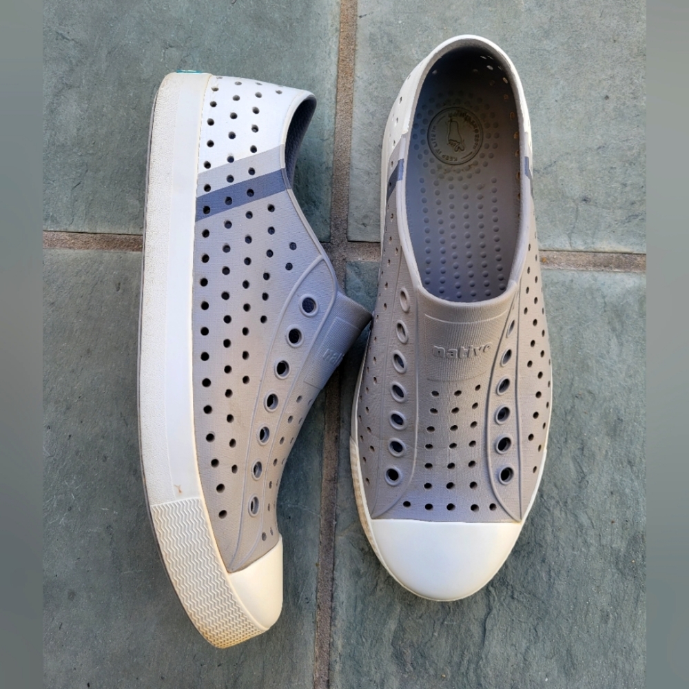 Native Shoes Jefferson Block Slip On Shoes Womens Size 9 Mens 7 Gray and White